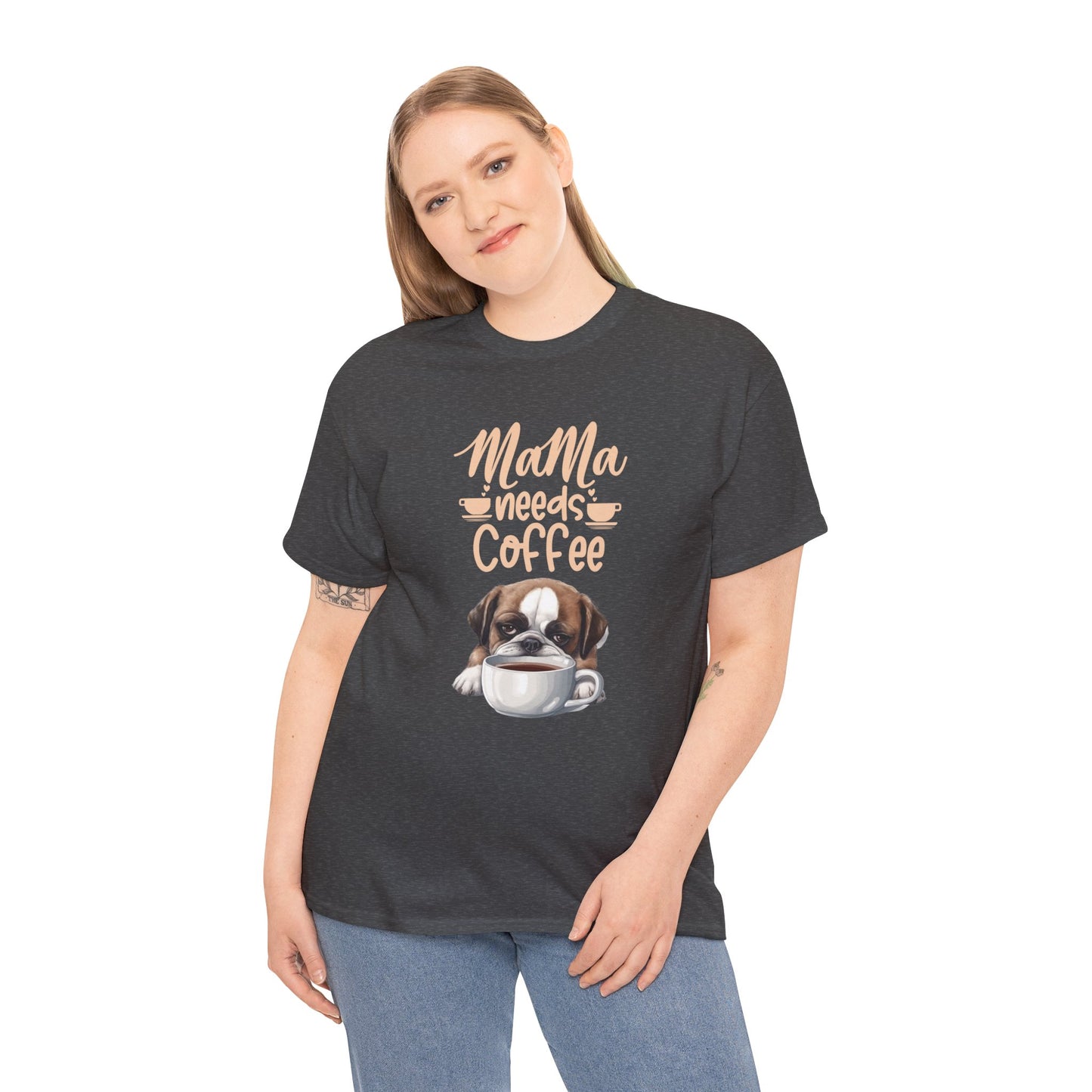 Mama needs Coffee Please Fun Dog Shirt Love Dogs Hunde Liebe Kaffee Junkie Quirky Fun Doglover Crazy Humor Unisex Heavy Cotton T-Shirt